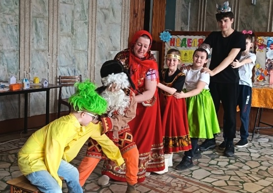 Литературное путешествие " Сказки народов России»